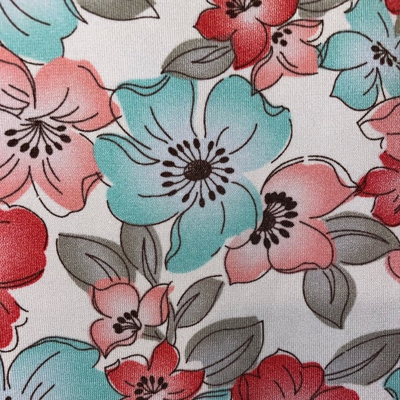 Cute pink & blue flower printed
mini dress! - Picture 4 of 5